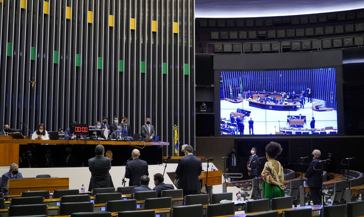 OAB Barro Preto - Dino intima partidos a explicar controle de emendas parlamentares