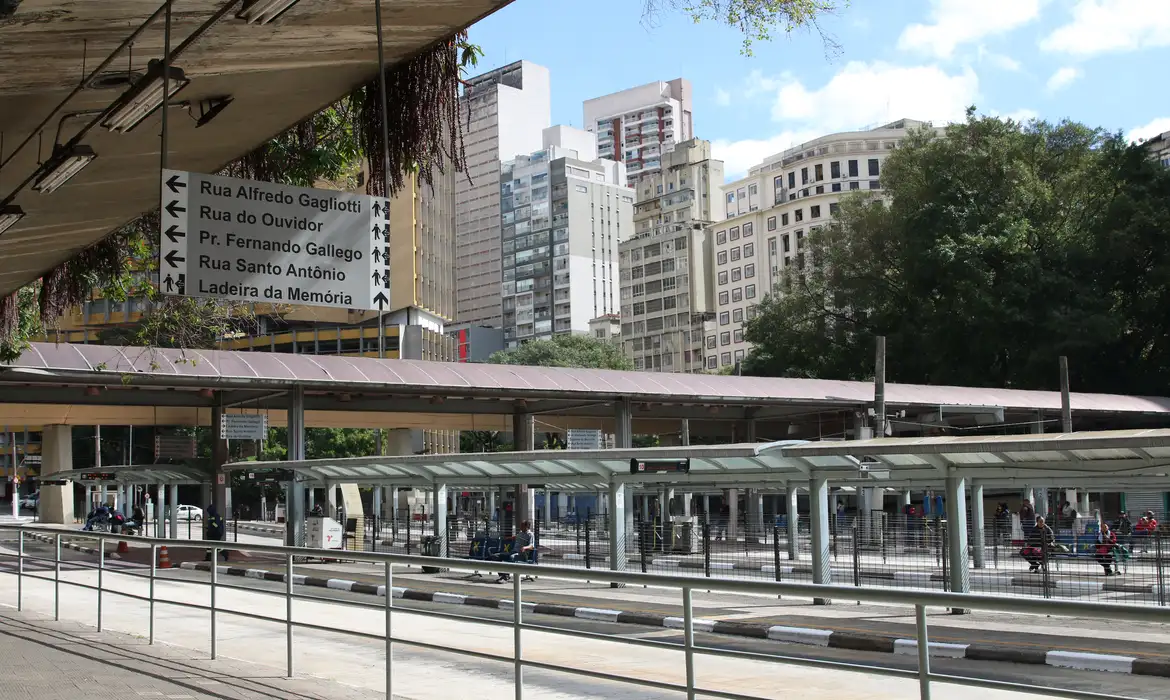 OAB Barro Preto - Rodoviários do Rio e empresários não chegam a acordo em nova audiência