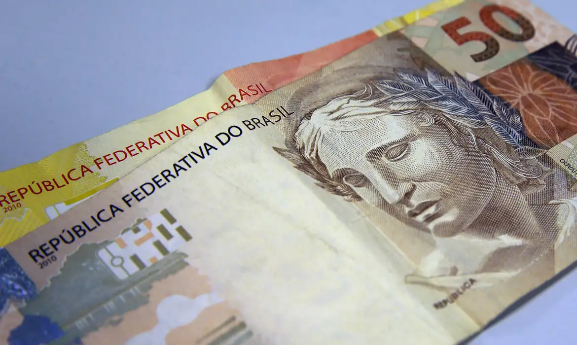 OAB Barro Preto - Poupança: saques superam depósitos em R$ 39,3 bilhões no semestre