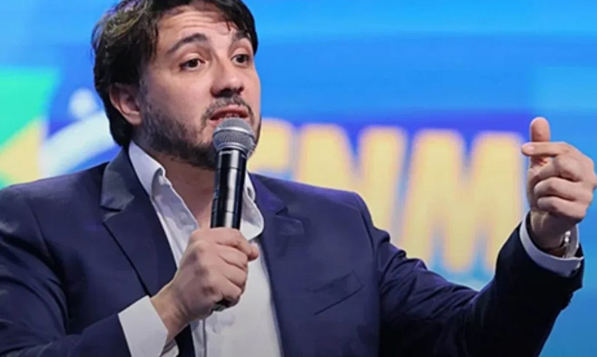 OAB Barro Preto - Partido Missão oficializa Renan Santos como candidato à Presidência