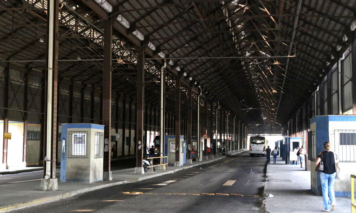 OAB Barro Preto - TST determina aumento de 80% da frota de ônibus durante a greve no Rio