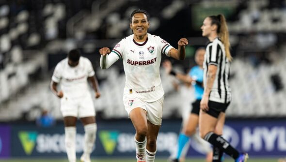 Fluminense domina, vence e complica Botafogo no Brasileirão Feminino