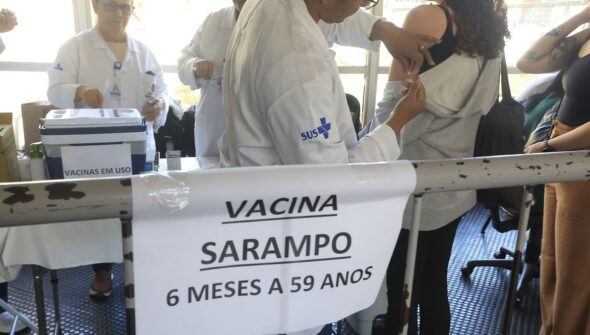 Mais de 795 mil vacinas contra o sarampo foram aplicadas em São Paulo
