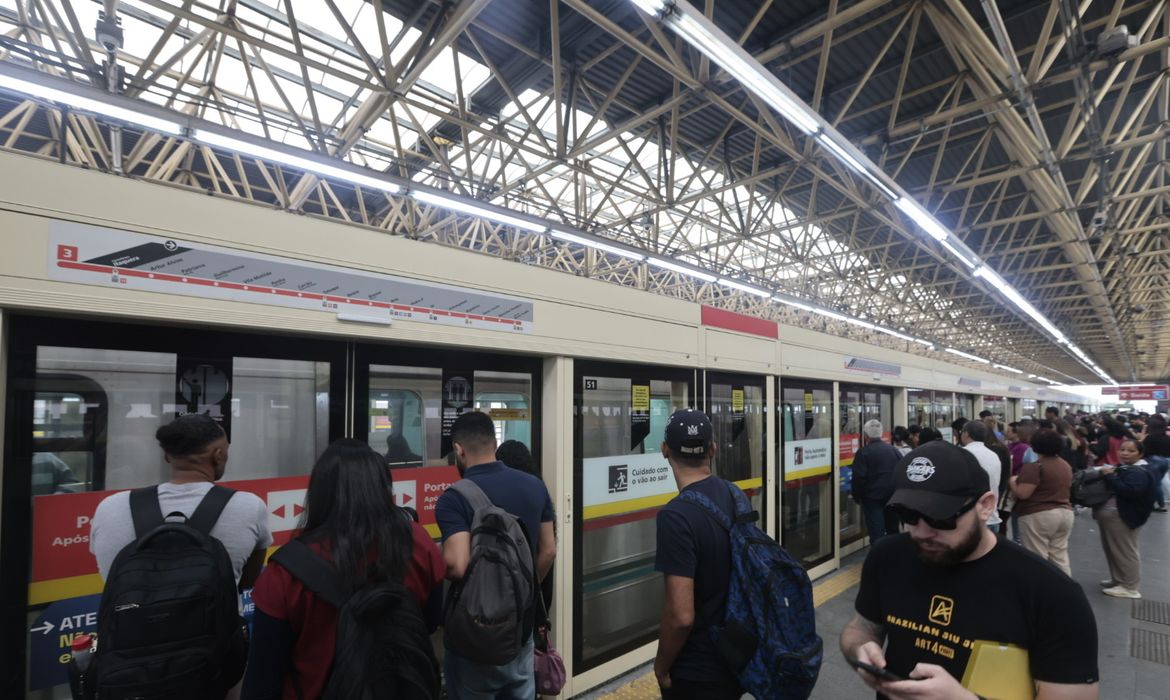 OAB Barro Preto - Governo de SP diz que não haverá demissões de funcionários da CPTM