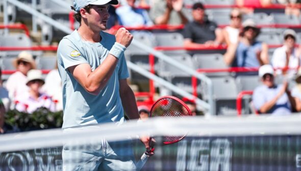 João Fonseca supera Tsitsipas na estreia do Masters 1000 de Montreal