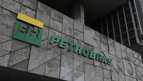 Petrobras tem lucro líquido de R$ 52,4 bi no segundo trimestre