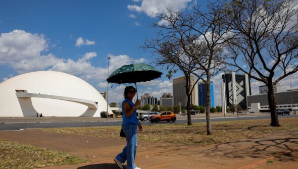 Região Sul tem risco de temporal e granizo; outras regiões têm calor