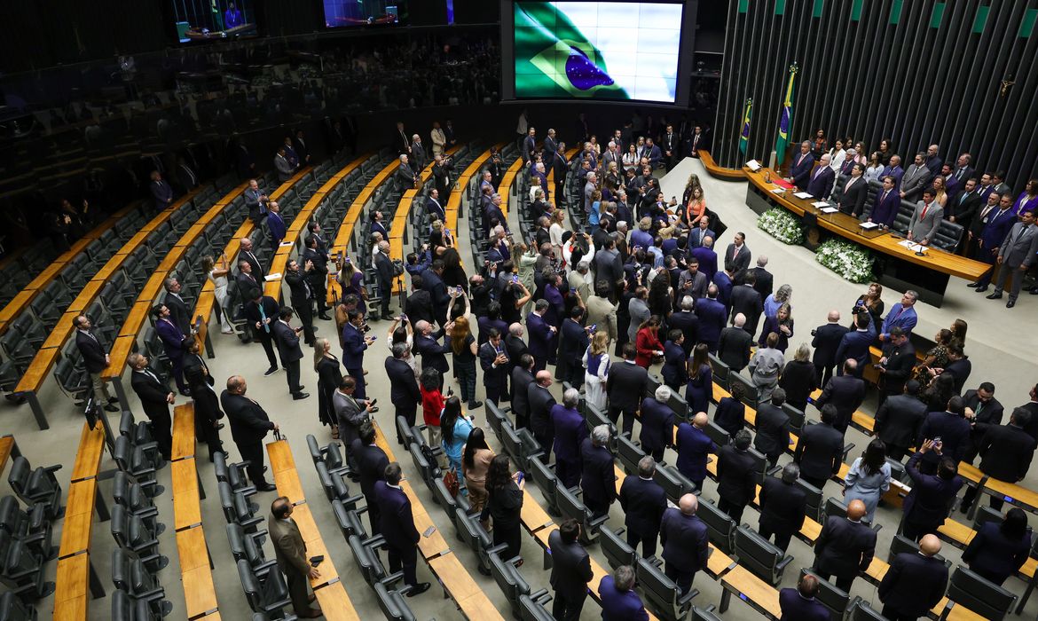 OAB Barro Preto - Câmara deve decidir sobre “taxa das blusinhas” nesta segunda