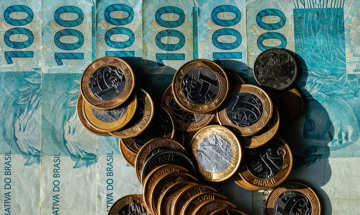 OAB Barro Preto - Tesouro pagou R$ 152,46 milhões em dívidas de estados e municípios