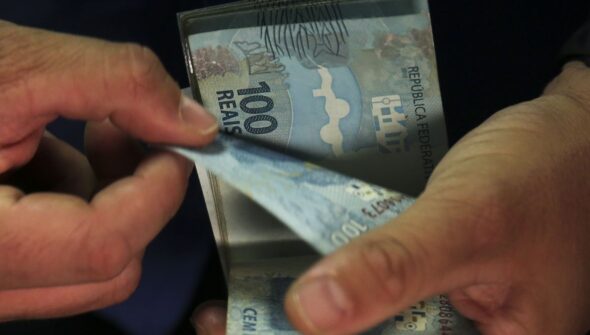 Desenrola Adimplentes começa a operar nesta terça-feira