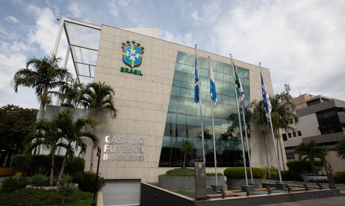 OAB Barro Preto - CBF e clubes aprovam novas regras para competições nacionais