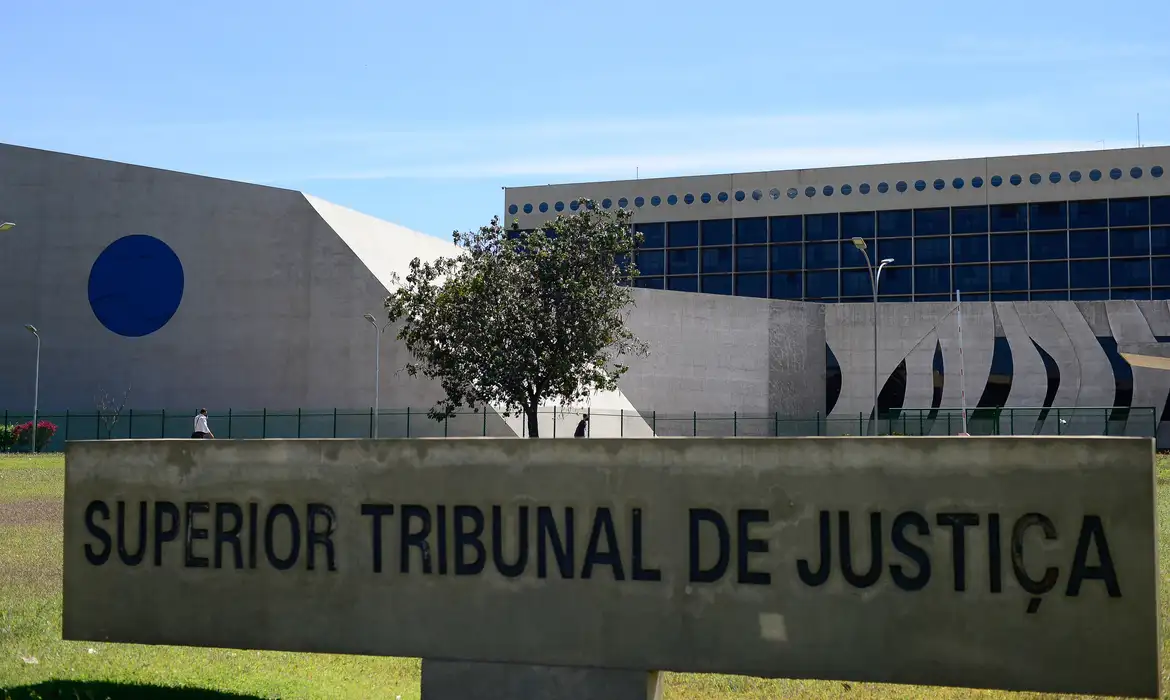 OAB Barro Preto - STJ condena ministro Marco Buzzi a perda de cargo por crimes sexuais