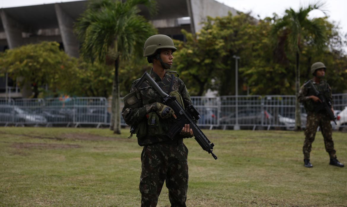OAB Barro Preto - Tropas militares vão reforçar locais de votação no Rio de Janeiro