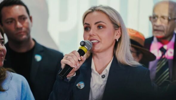 Clariana Barão prioriza propostas de proteção à mulher e à infância