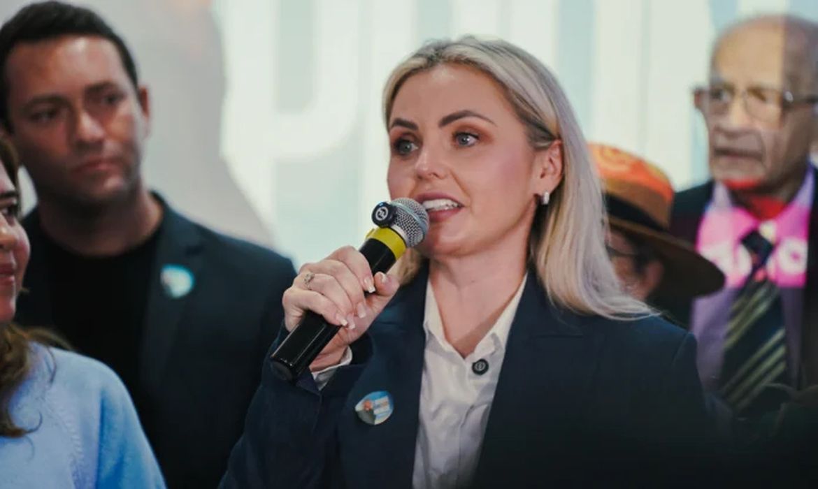 OAB Barro Preto - Clariana Barão prioriza propostas de proteção à mulher e à infância