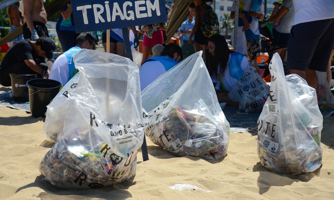 OAB Barro Preto - Praias de cinco estados vão receber mutirões de limpeza em setembro