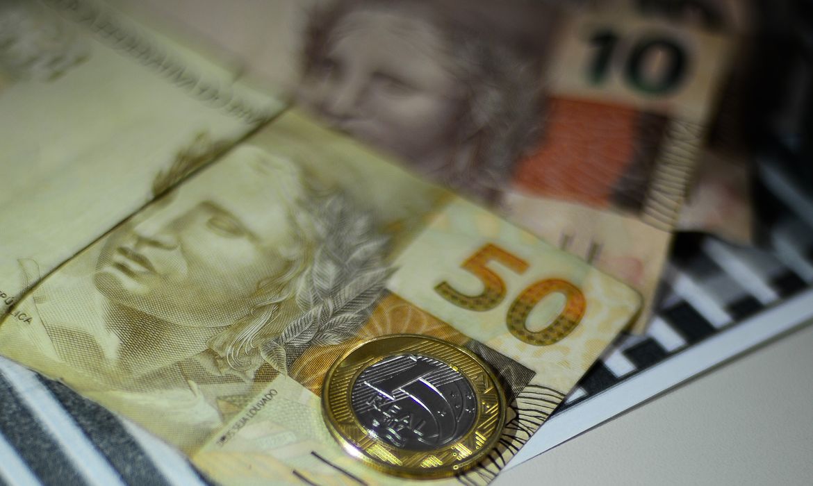 OAB Barro Preto - IBC-BR recua 0,2% em julho; resultado representa alta de 1% em um ano