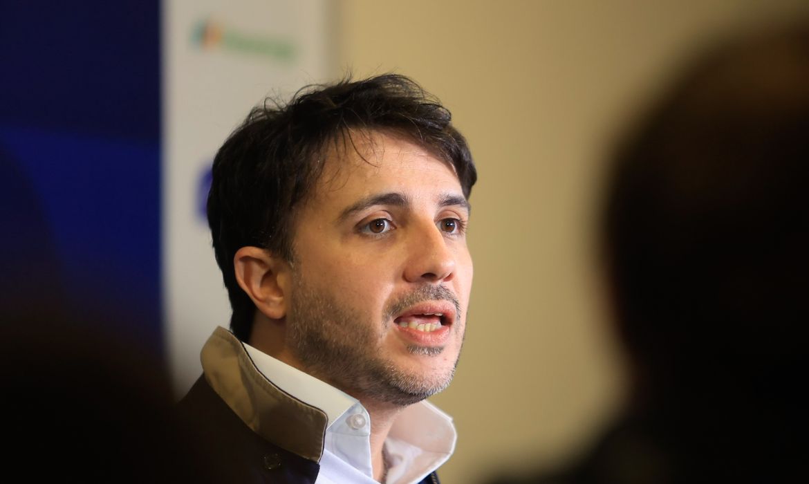 OAB Barro Preto - Renan propõe cortes na Previdência e alterar pisos da saúde e educação