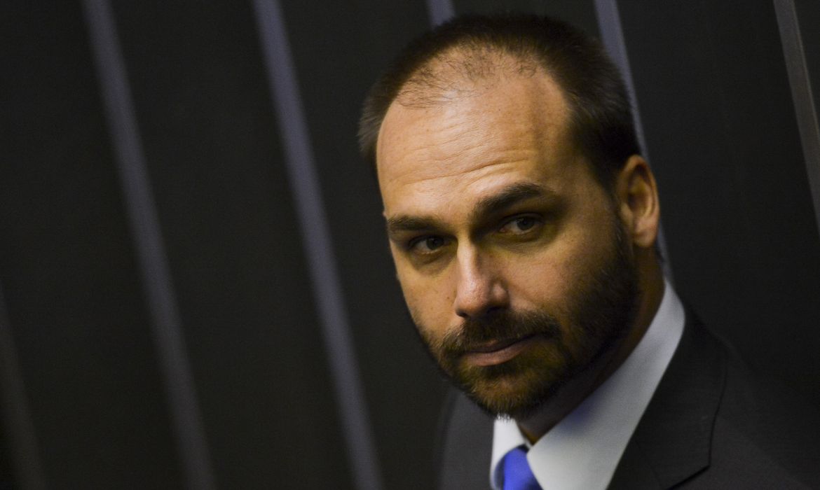 OAB Barro Preto - Ministério da Justiça demite Eduardo Bolsonaro por abandono de cargo
