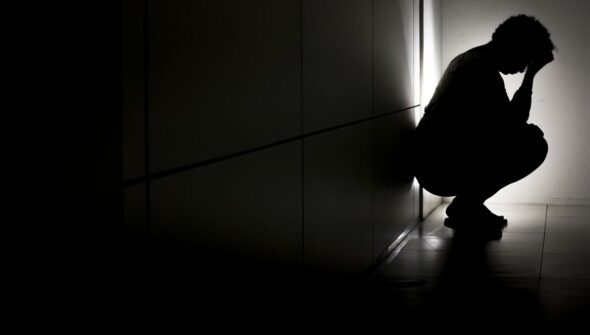 Prevenção ao suicídio: profissionais de saúde destacam riscos com bets
