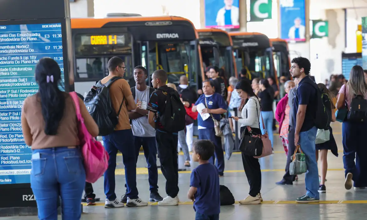 OAB Barro Preto - Setor de serviços fica estável em julho e sobe 2,4% em 12 meses