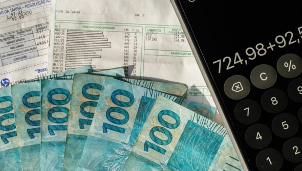 Arrecadação federal ultrapassa R$ 2 trilhões em oito meses