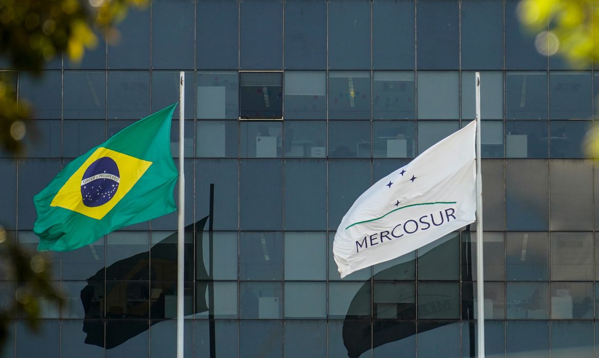 OAB Barro Preto - Brasil promulga acordo de livre comércio entre Mercosul e EFTA