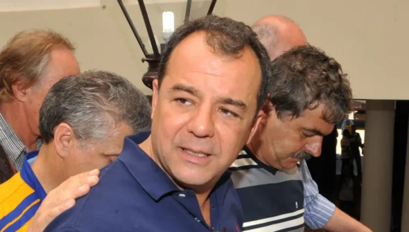 Cabral é condenado por esquema de regalias durante prisão no Rio