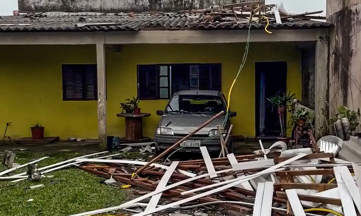 OAB Barro Preto - Quatro pessoas estão desaparecidas no RS após temporal