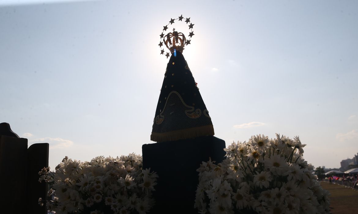 OAB Barro Preto - Dino manda PF investigar disseminação de ataques a imagens católicas 