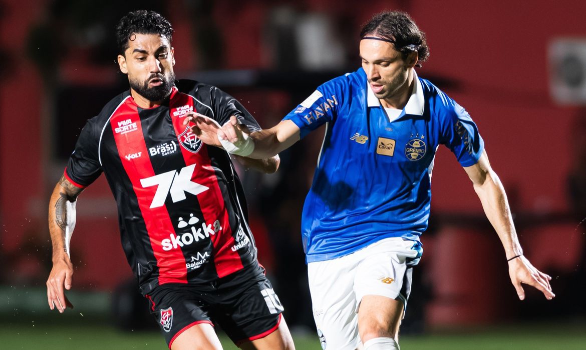 OAB Barro Preto - Vitória se afasta do Z-4 e mantém Grêmio ameaçado no Brasileirão