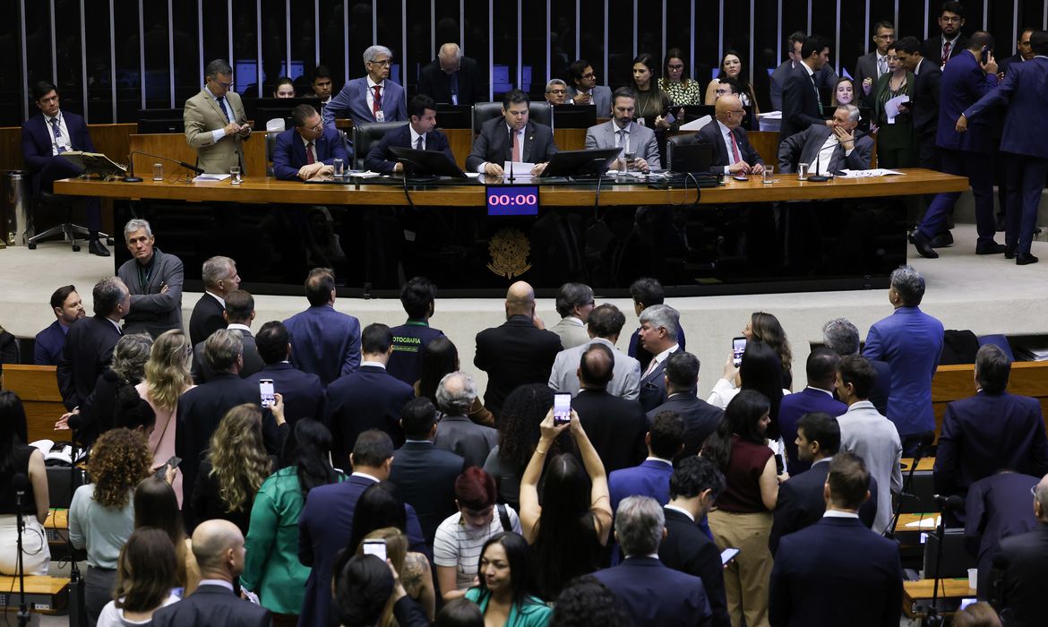 OAB Barro Preto - Alcolumbre marca votação da PEC pelo fim da 6×1 para quarta-feira