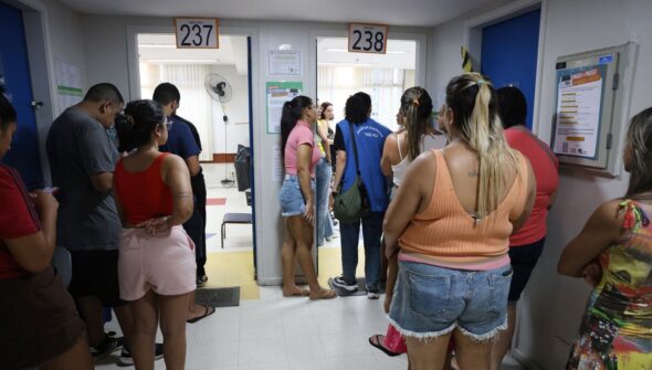 Governadores eleitos no primeiro turno têm entre 37 e 70 anos