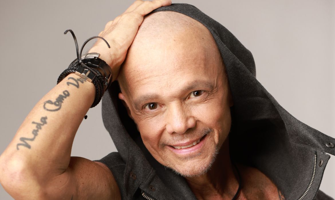 OAB Barro Preto - Cantor de axé Netinho morre em Salvador aos 60 anos