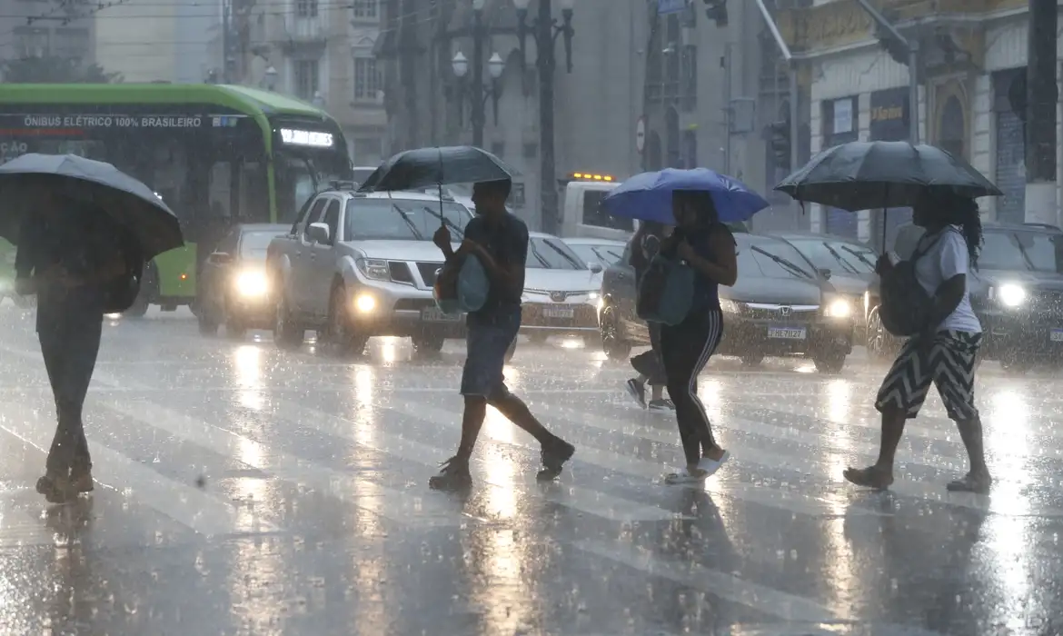 OAB Barro Preto - Defesa Civil alerta para chuvas fortes no estado de São Paulo