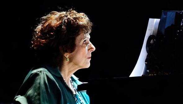 Pianista Estela Caldi apresenta projeto “Schubertíade” na Rádio MEC