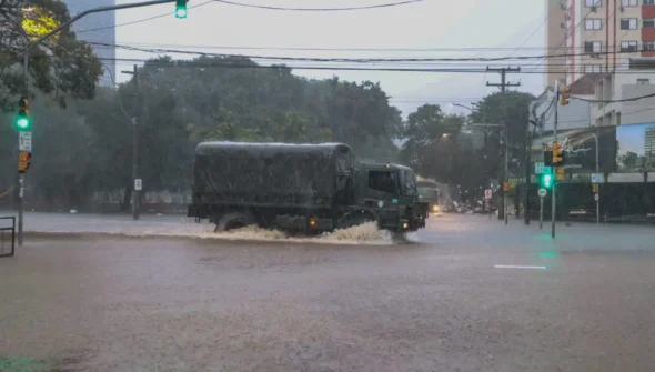 Inmet alerta para grande perigo de tempestade no Sul do país