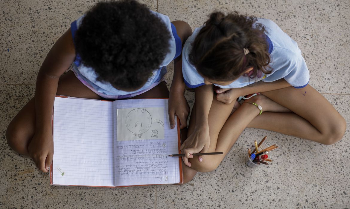 OAB Barro Preto - Educação antirracista avança nas escolas nos últimos dois anos