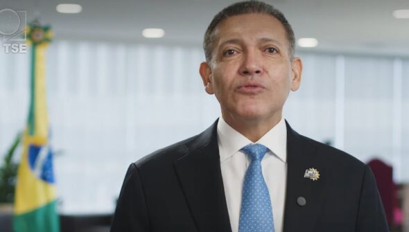 TSE nega acusação de Flávio sobre expulsão de fiscais de sala-cofre