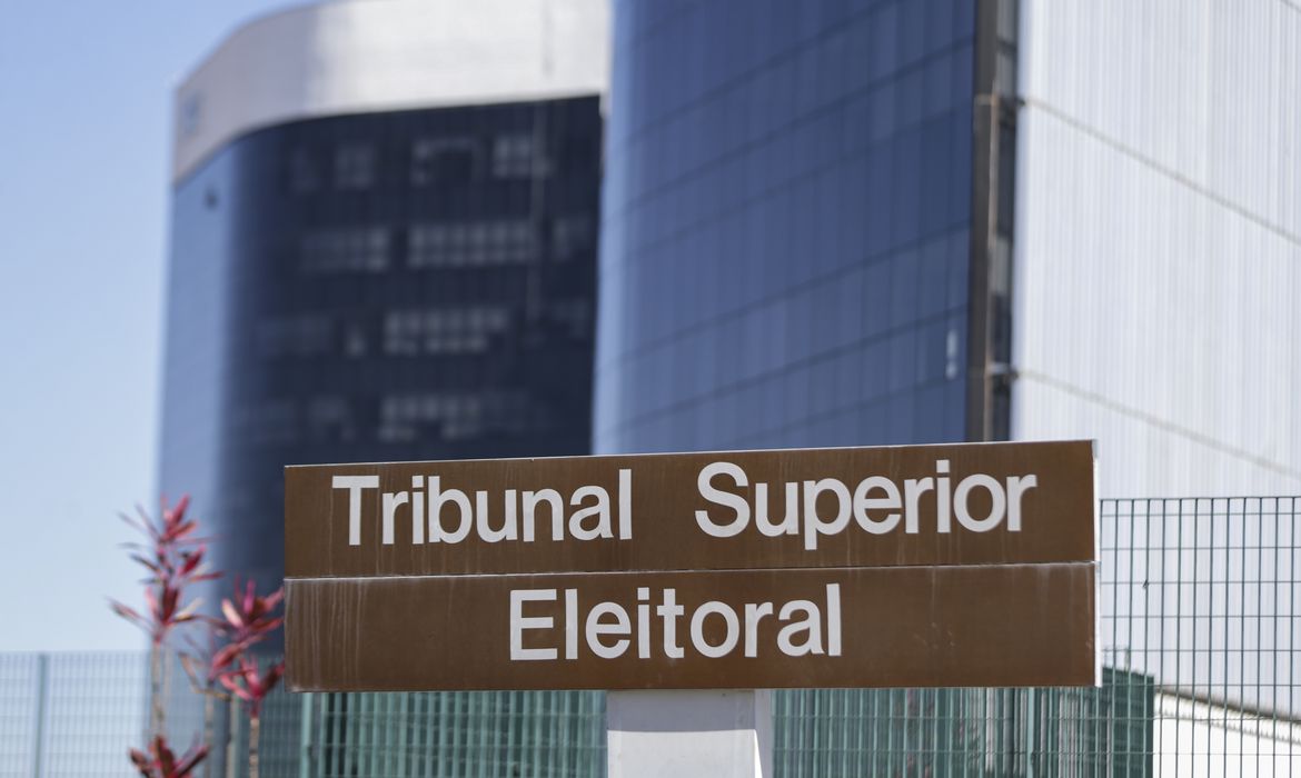 OAB Barro Preto - TSE barra anúncios de Lula acusando Flávio de ser contra escala 6×1