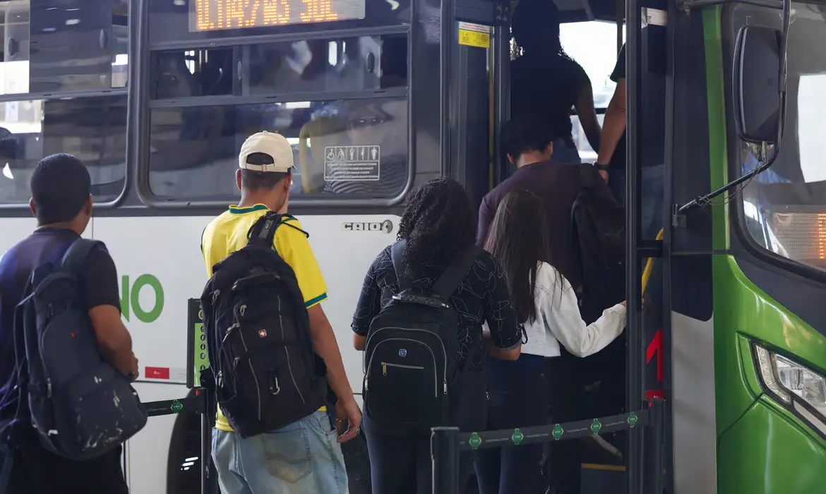 OAB Barro Preto - Prefeituras e estados devem garantir transporte gratuito no 2° turno