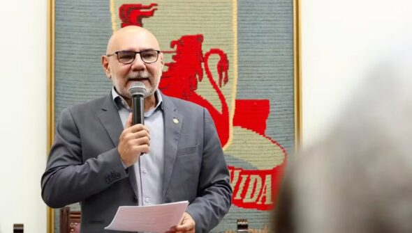 Reitor da UFPE estima prejuízo de incêndio em cerca R$ 100 milhões